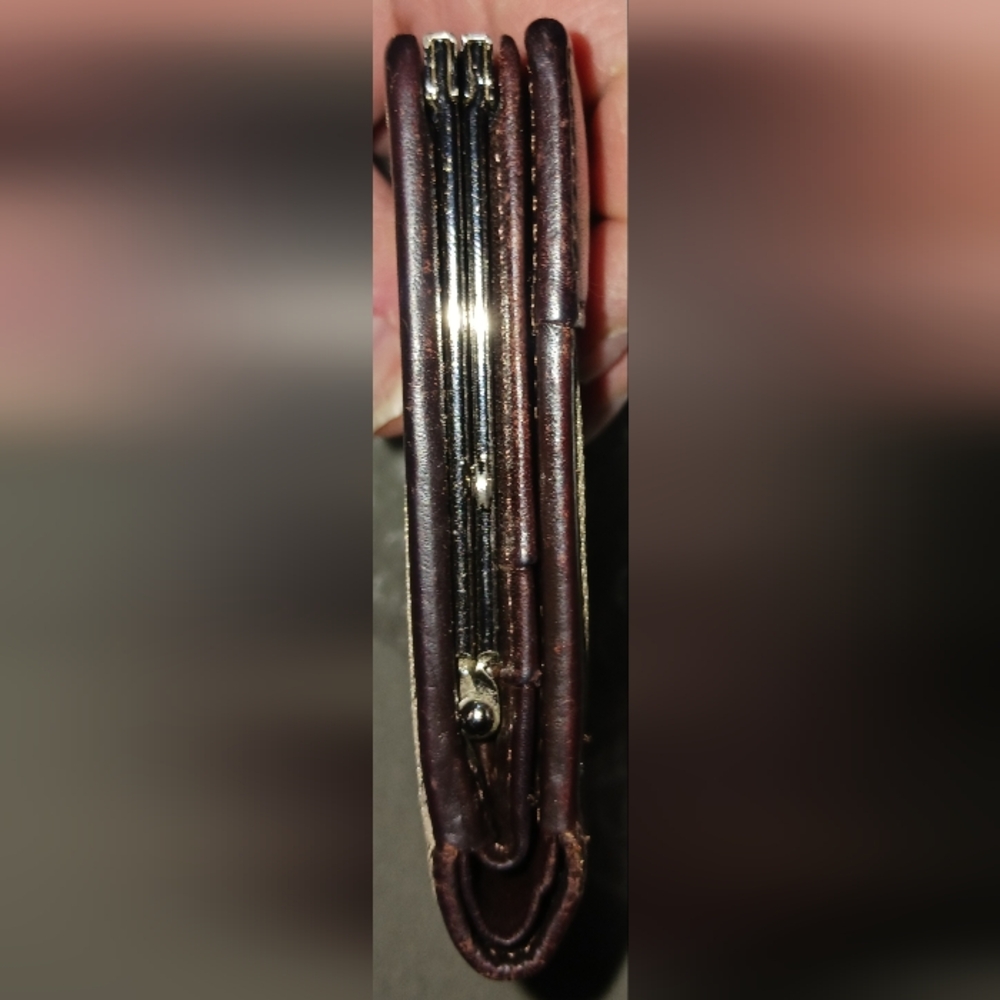 Burberry kisslock wallet EUC - Picture 4 of 8